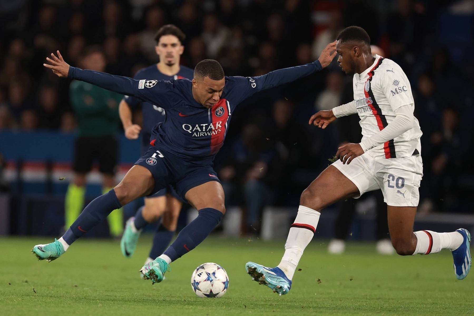 動了轉會市 動了轉會市