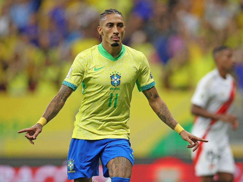 他不仅在场 他不仅在场