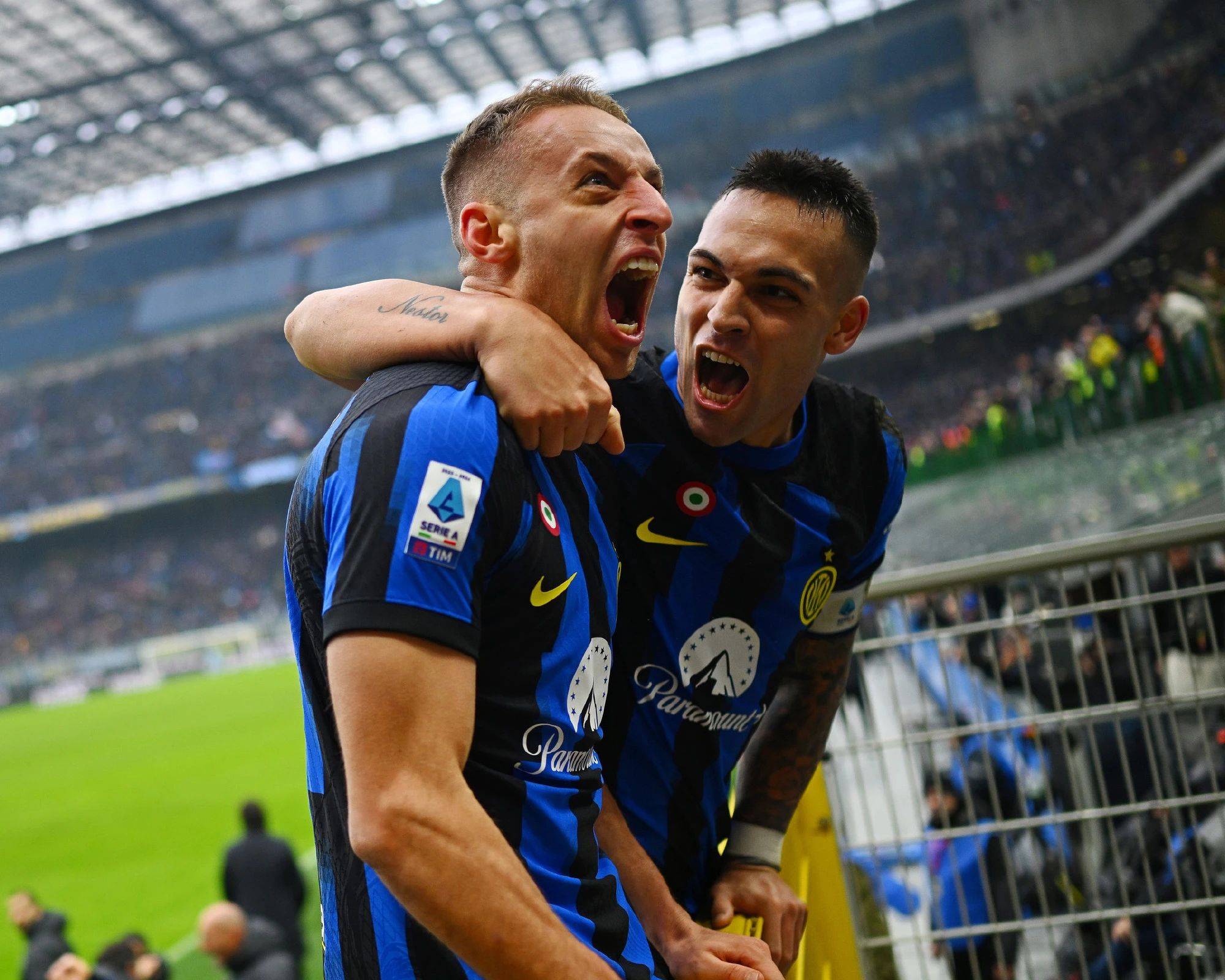 年轻且充满 年轻且充满