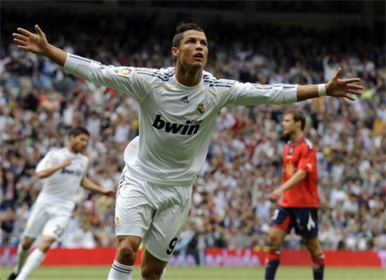 解说员更是 解说员更是