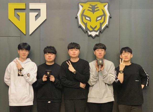 常实用的启 常实用的启