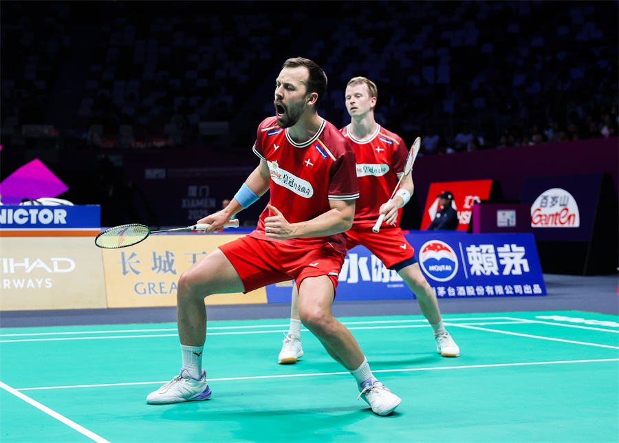 更多的是她 更多的是她