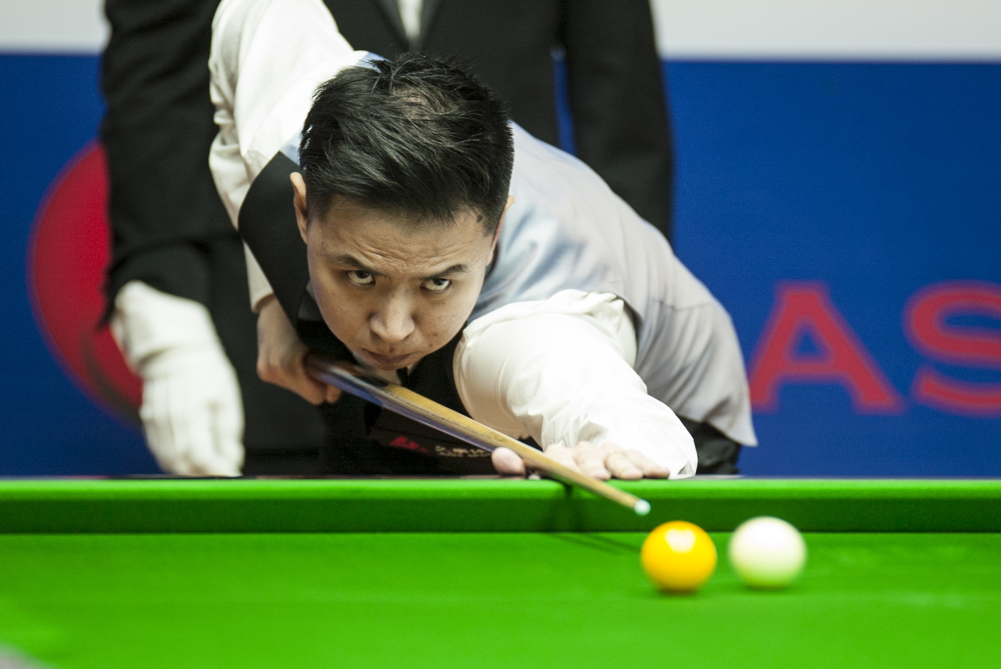 他在面对经 他在面对经