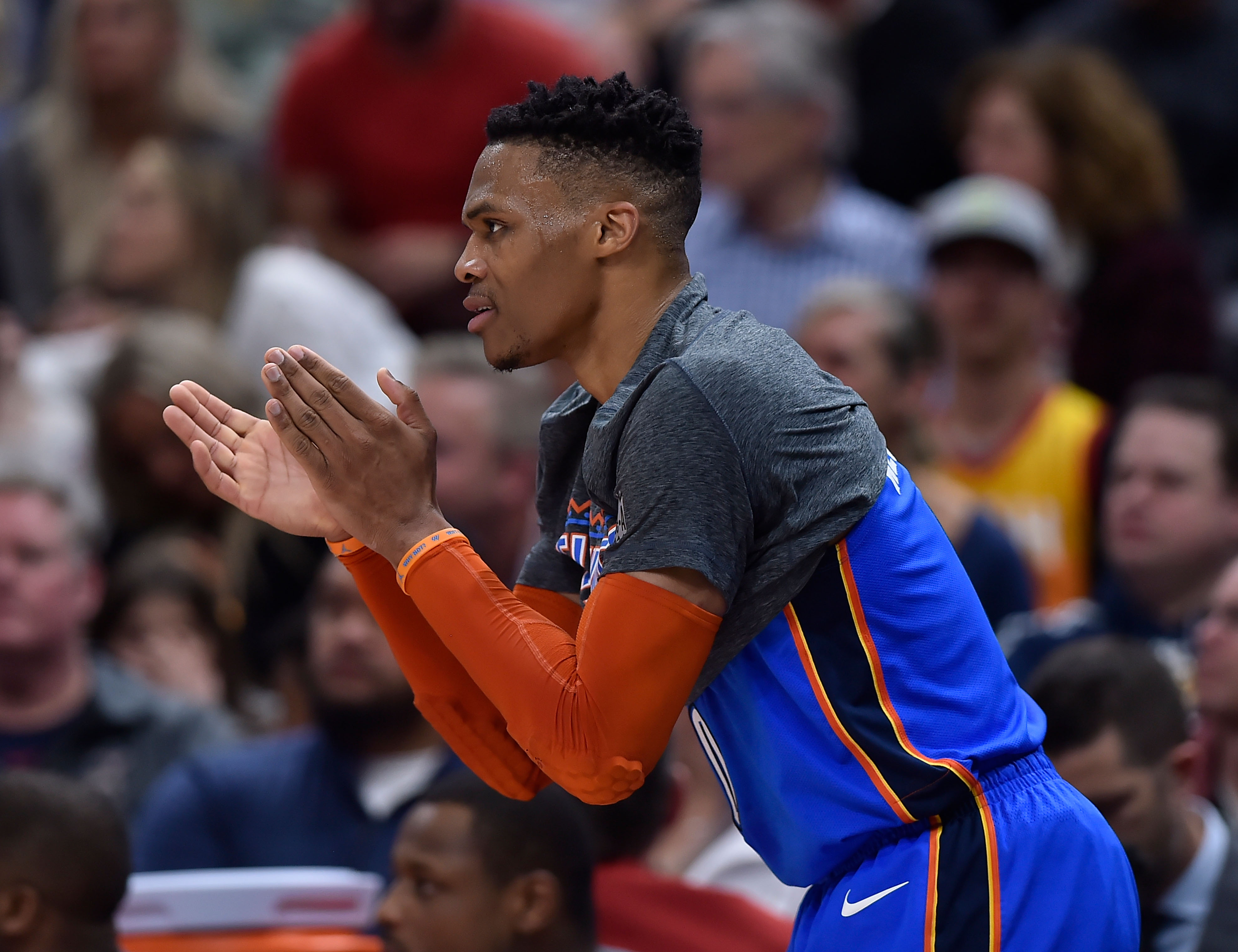 球队仍有替 球队仍有替